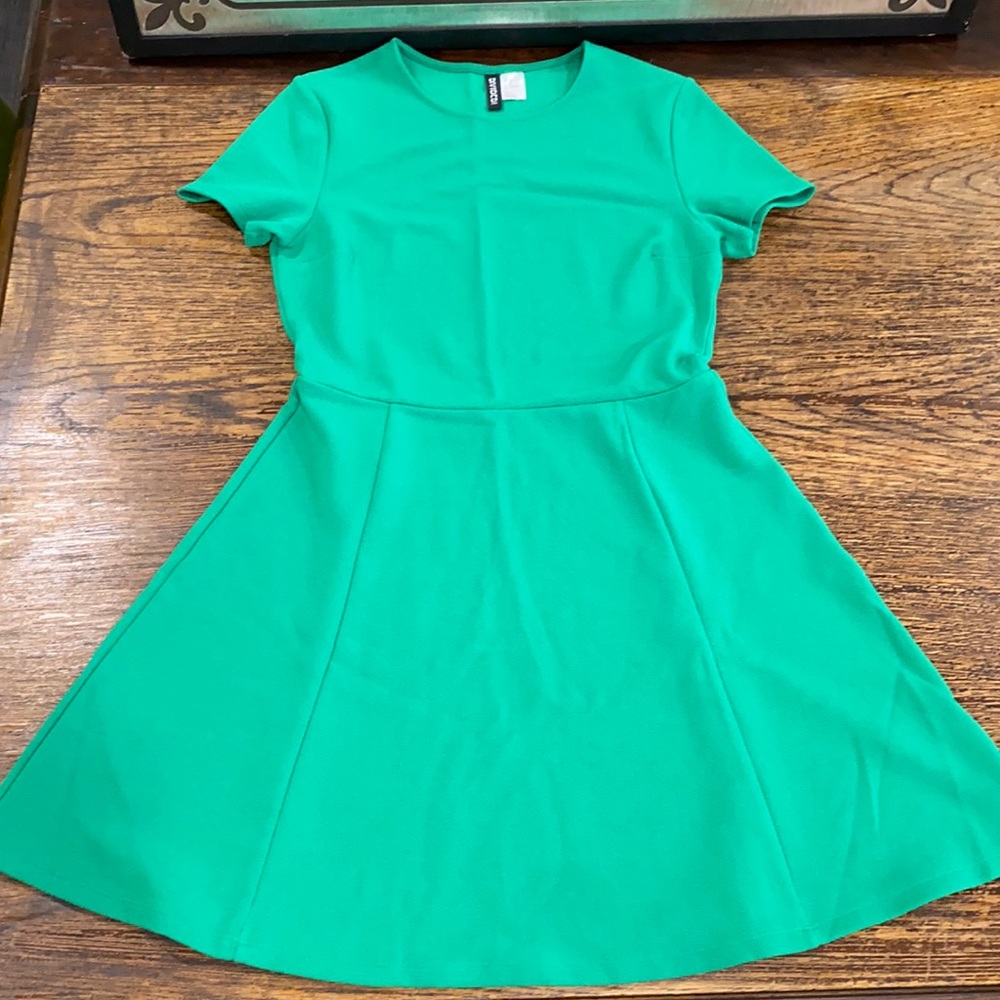 Divided woman’s lightweight mini dress size 10